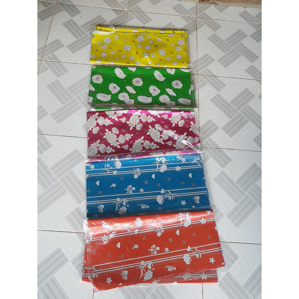 COMBO 40 GIẤY GÓI QUÀ KIẾNG 50X70CM SIÊU ĐẸP - NGẪU NHIÊN MÀU