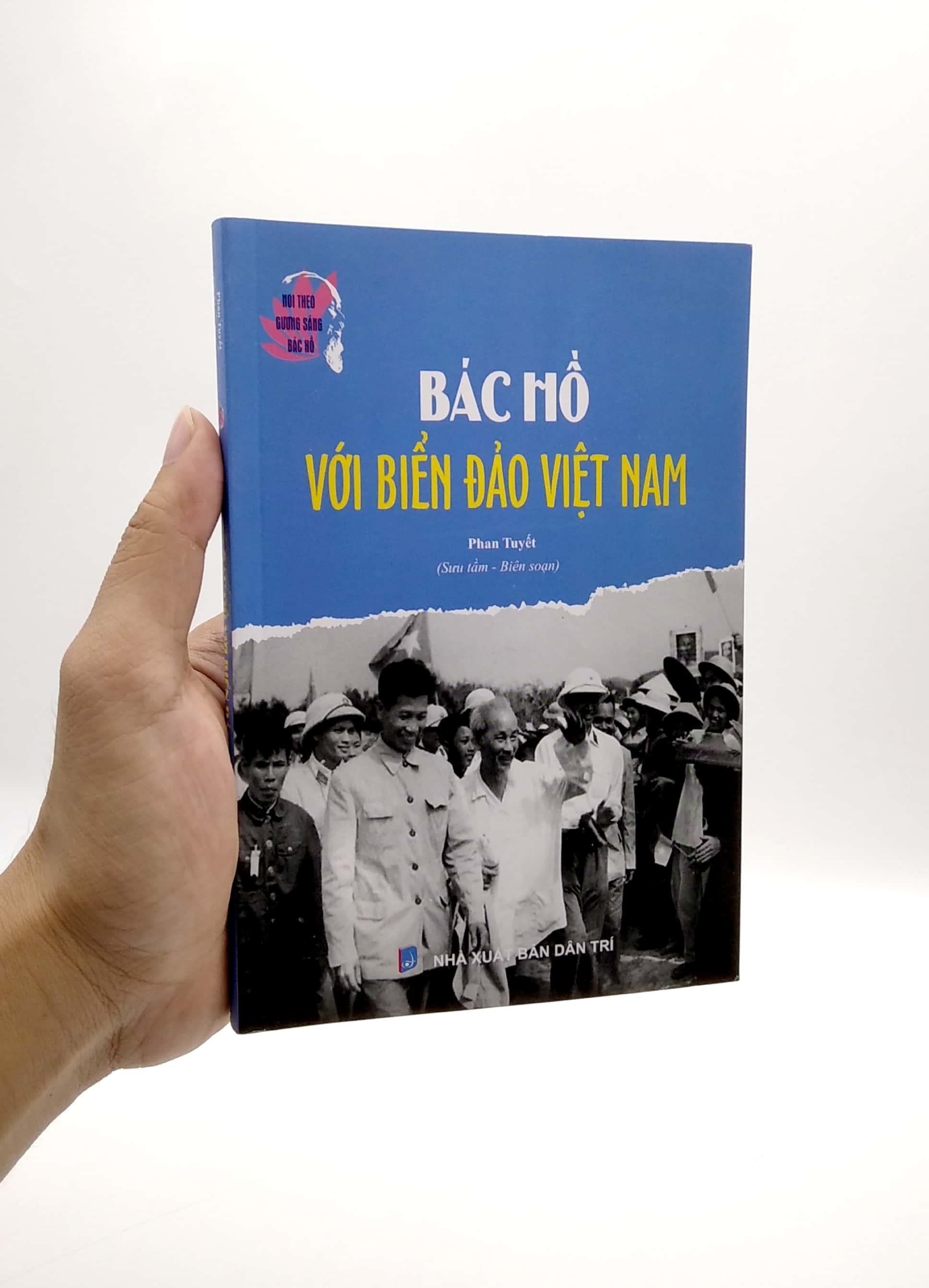 Noi Theo Gương Sáng Bác Hồ: Bác Hồ Với Biển Đảo Việt Nam