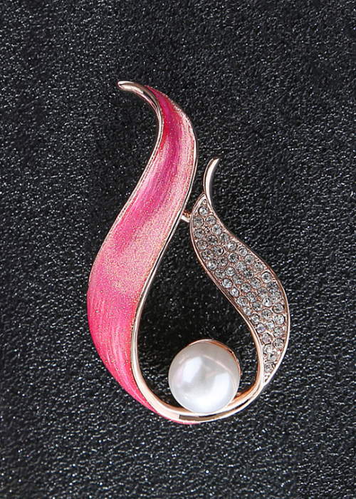 Cài áo thời trang thanh lịch