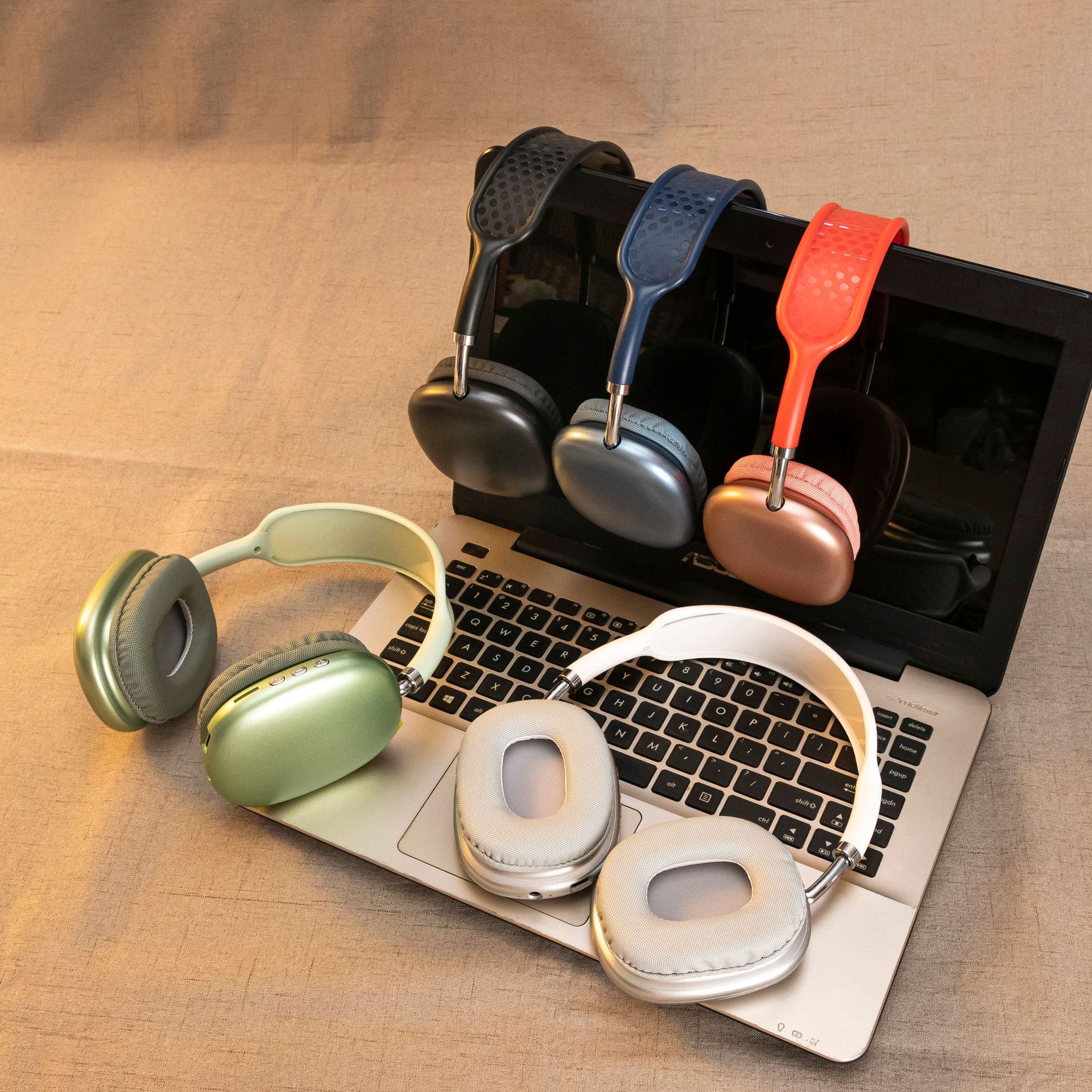 Tai nghe chụp tai Bluetooth không dây Bass siêu mạnh có micro có khe cắm thẻ TF khử tiếng ồn - Hàng chính hãng