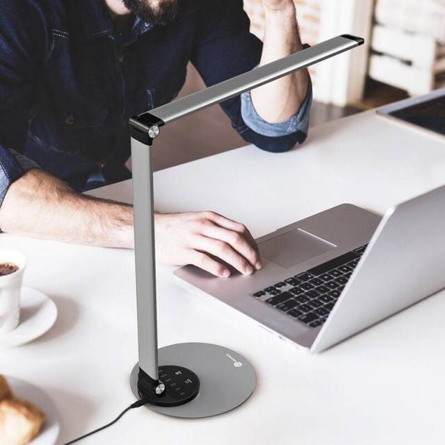 Đèn LED Chống Cận 10W Taotronics TT-DL22 Thân Kim Loại New - CHÍNH HÃNG ĐEN