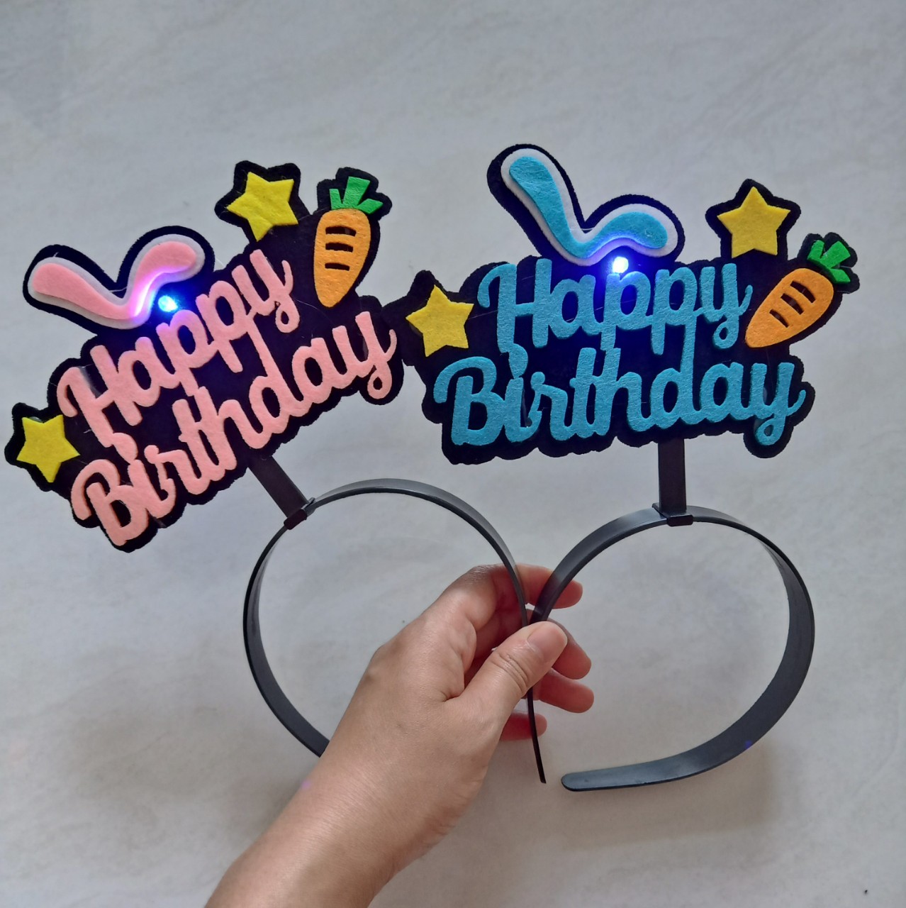 Băng đô cài tóc sinh nhật chữ Happy Birthday vải nỉ có đèn