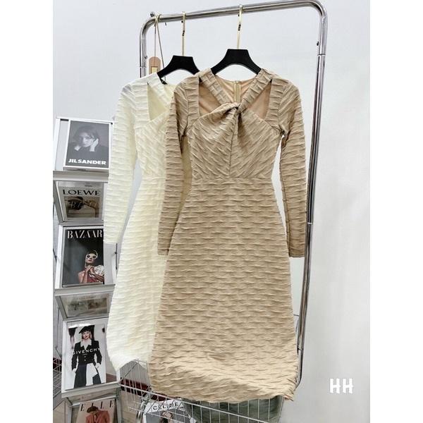 ĐẦM XOẮN NGỰC SIÊU HOT