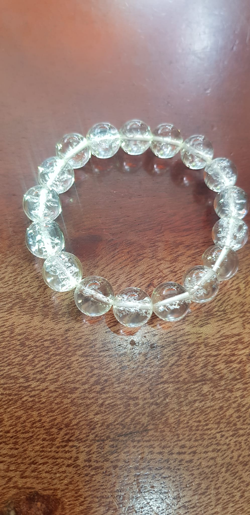 Vòng tay phong thủy nữ đá thạch anh Trắng Tuyết tự nhiên size vòng 10mm vòng màu trắng tuyết lạ đẹp hợp nữ mệnh kim thuỷ ạ