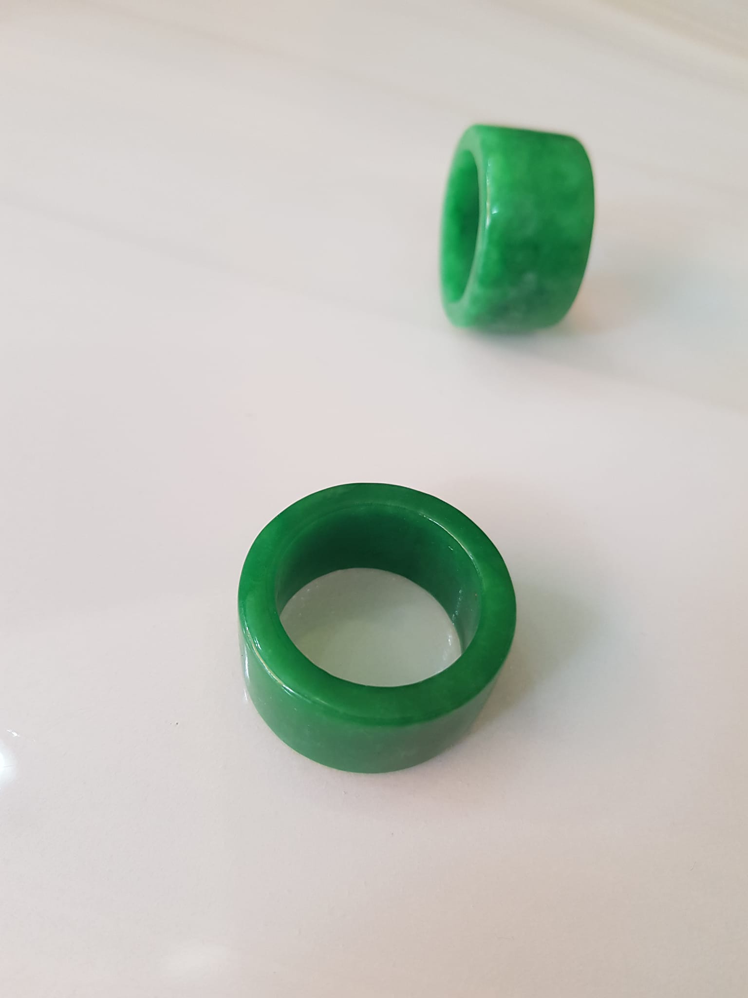 Nhẫn Càn Long Nam Xanh Ngọc Đẹp Ni 21mm x bản cao 13mm/15mm Chất liệu Đá Cẩm Thạch Tự nhiên màu Xanh Hy Vọng Bóng Tươi quá đẹp chuẩn Hợp Nam mệnh Mộc Mệnh Hỏa đeo Ni21mm lọt lòng ngón giữa ngón cái ạ