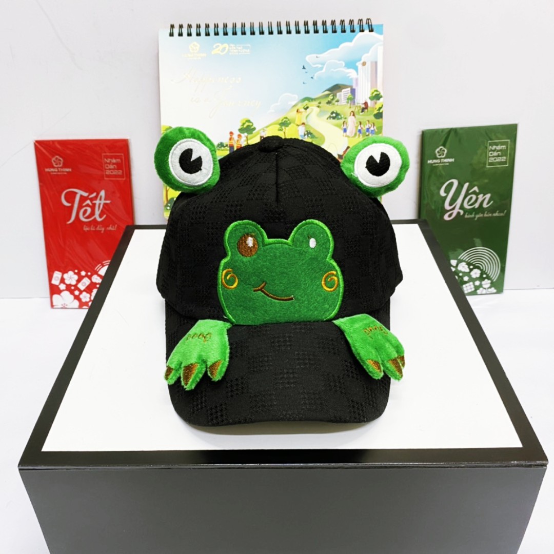 Nón Kết Thêu Hình Con Ếch Cho Bé Từ 3 Tuổi -6 Tuổi .