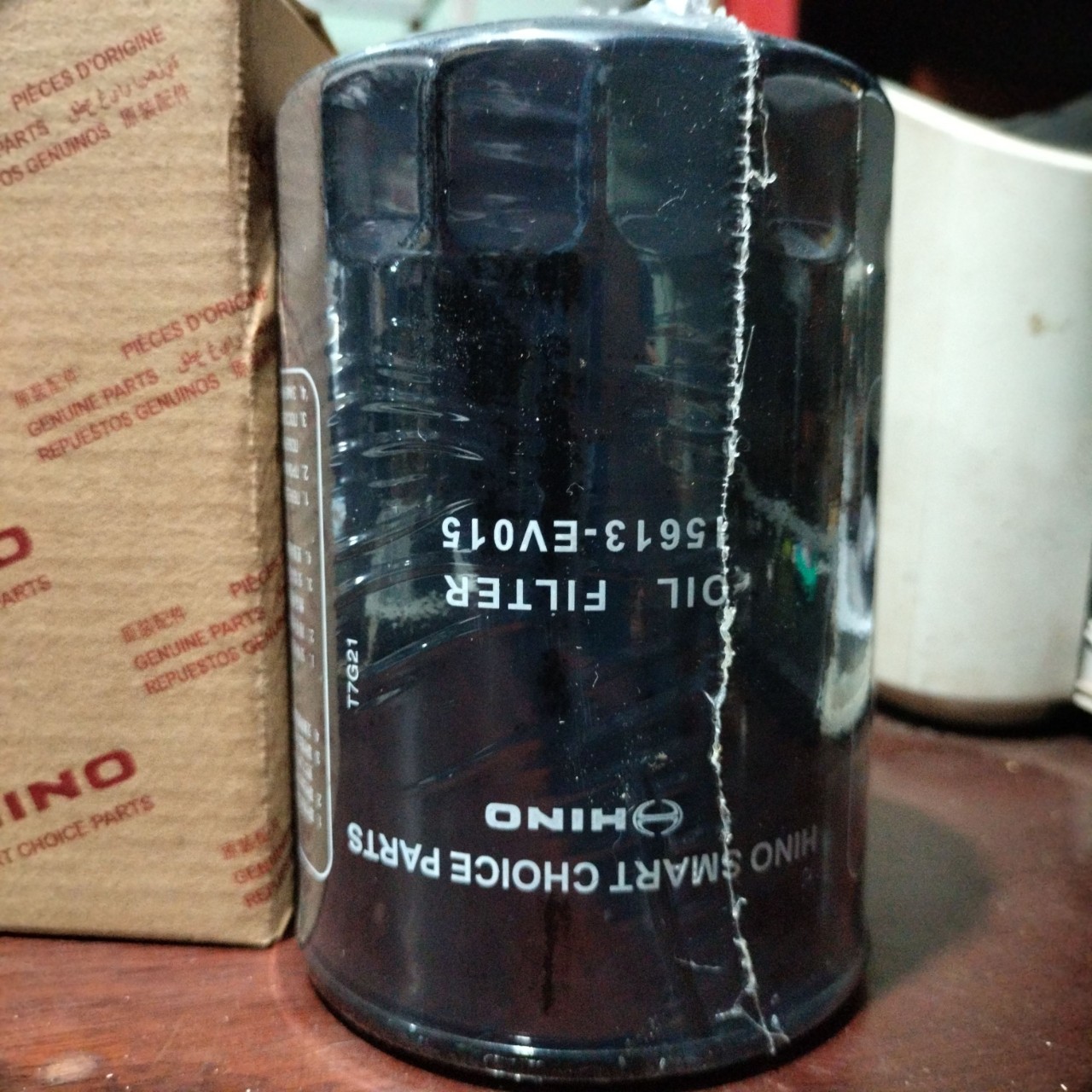 Lọc nhớt động cơ xe tải Hino Dutro 300 Seri, Isuzu, mã lọc 15613-EV015. Lỗ ren M23, thân d104*L157