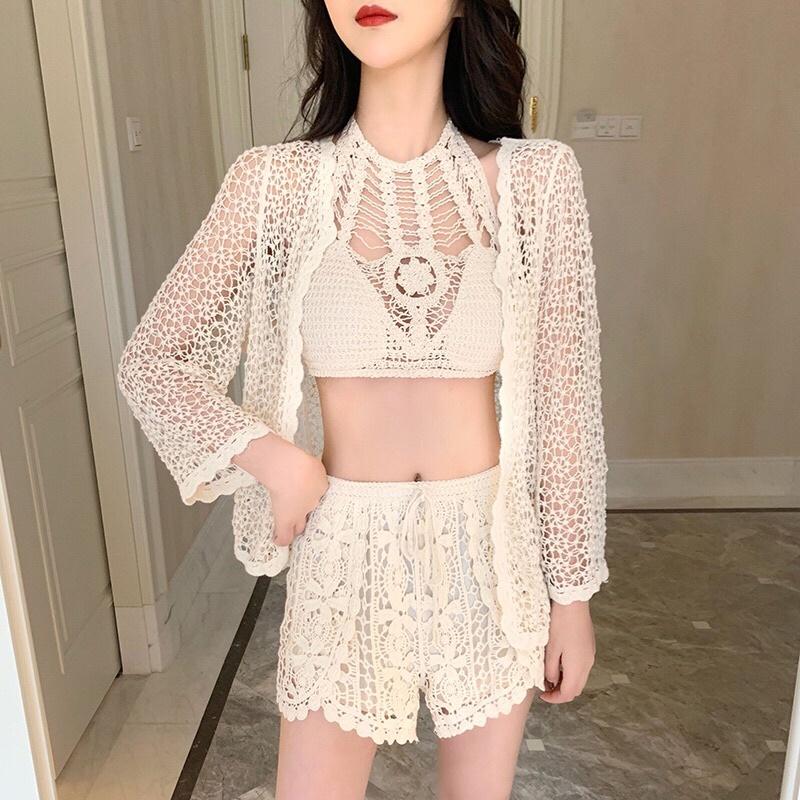 50- Bộ bikini ren 3 món️Set ren đi biển áo bra yếm- quần sóc ren xẻ vạt-choàng hạt