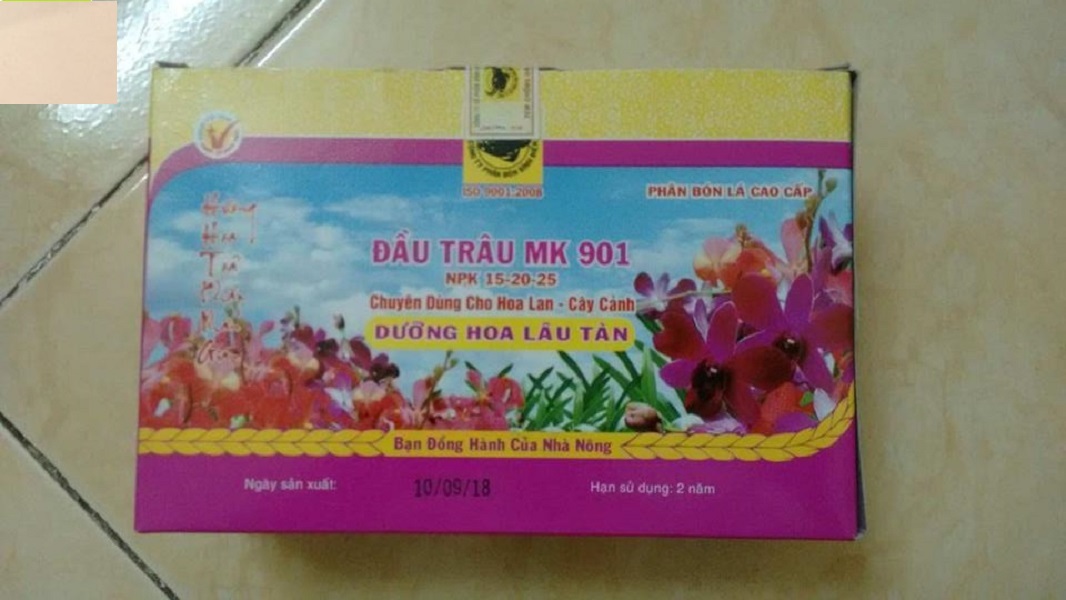 Phân Bón Lá Đầu Trâu 901 dưỡng hoa lâu tàn - Chuyên Dành Cho Hoa Lan, Cây Kiểng, Hộp 100gr