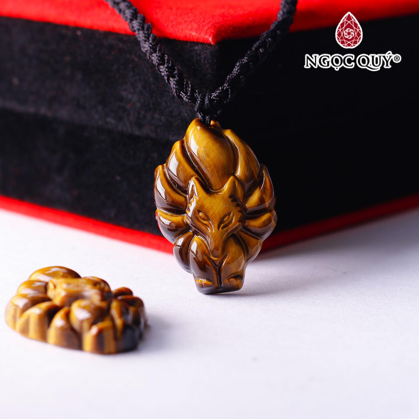 Mặt dây chuyền hồ ly 9 đuôi đá mắt hổ vàng nâu 8x20x31mm mệnh thổ, kim - Ngọc Quý Gemstones