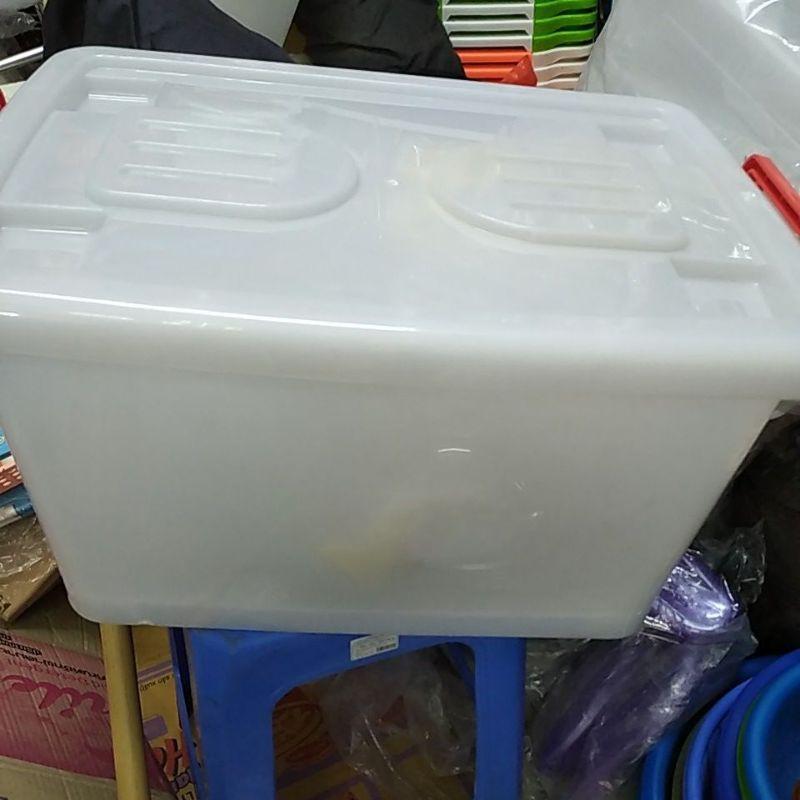 Thùng nhựa 30l có bánh xe