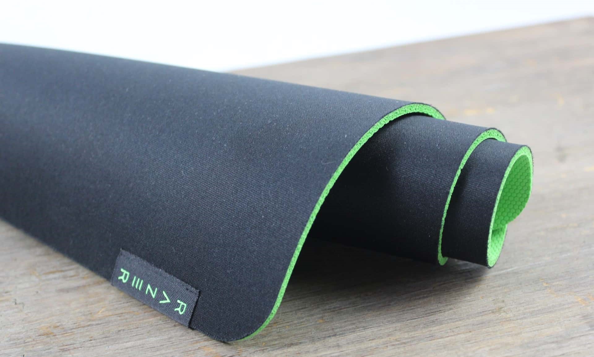 Tấm lót chuột Razer Gigantus V2-Soft Mat_Mới, hàng chính hãng