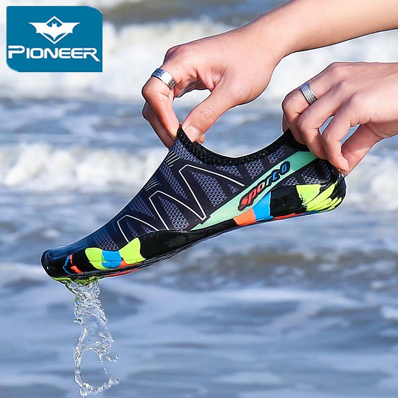 Summer Women Sandals Bãi biển Giày Nước Bơi nhanh chóng Bơi Bơi giày dép bên bờ biển Surf Stream Shoes Sleakers Slippers Color: Water Shoes 3 Shoe Size: 4