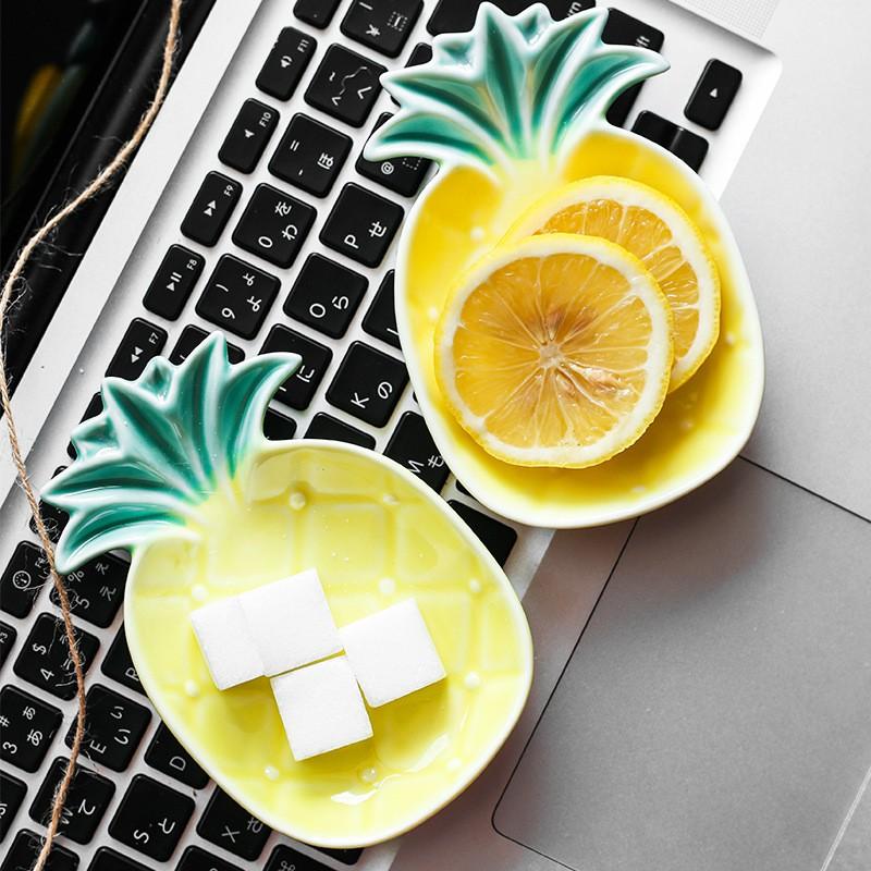 Đĩa quả dứa xinh xắn