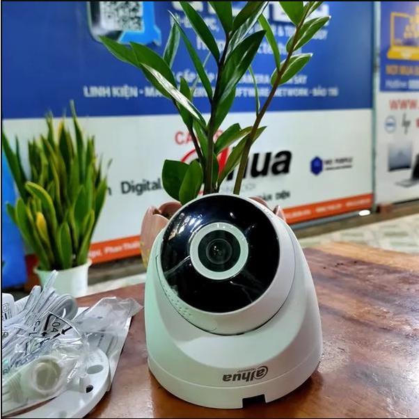 Camera IP Wifi 2MP DAHUA DH-IPC-HDW1230DT-STW - HÀNG CHÍNH HÃNG