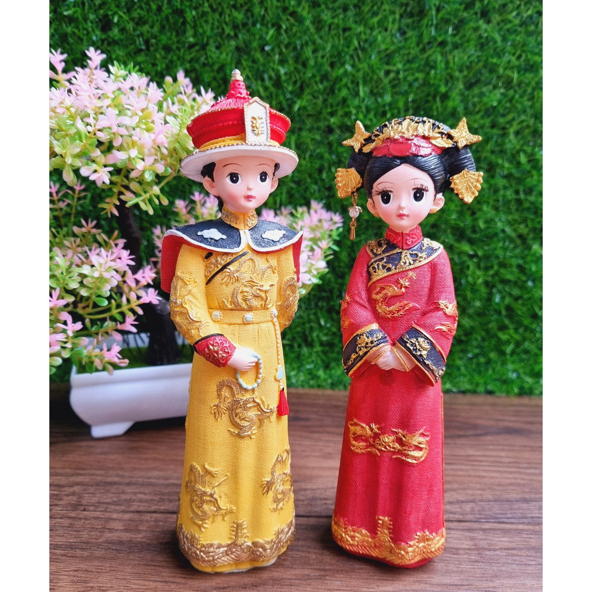Bộ 02 tượng Hoàng Thượng - Hoàng Hậu cổ trang size nhỏ 18cm