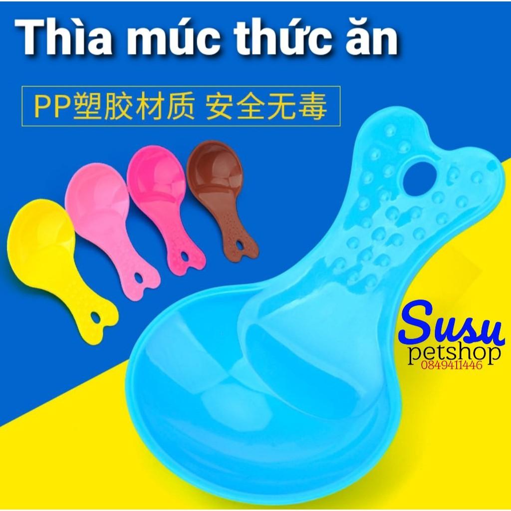 Muỗng múc thức ăn