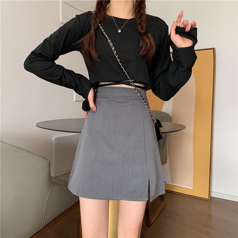 Quần váy chữ A ngắn xẻ trước màu xanh than CRCAV38