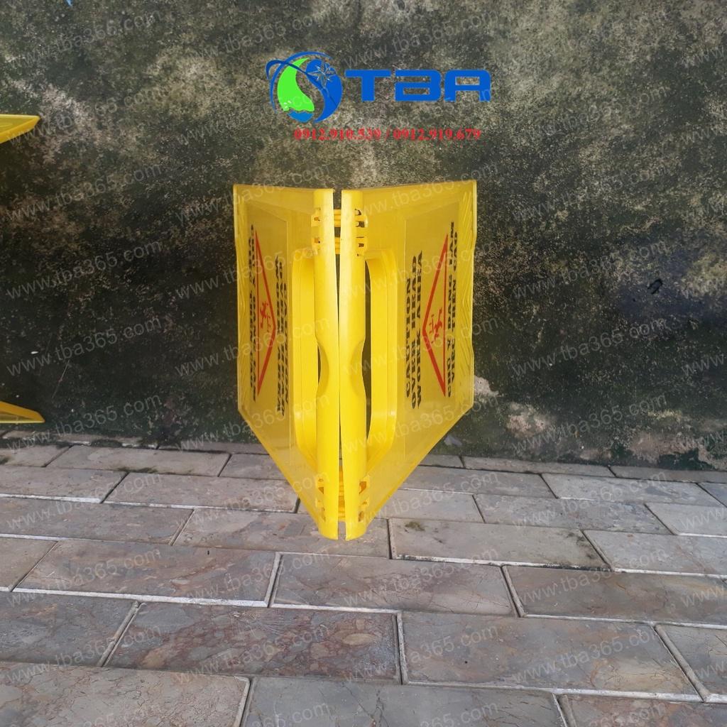 Bảng nhựa cảnh báo chữ A- CHÚ Ý NƠI NGUY HIỂM