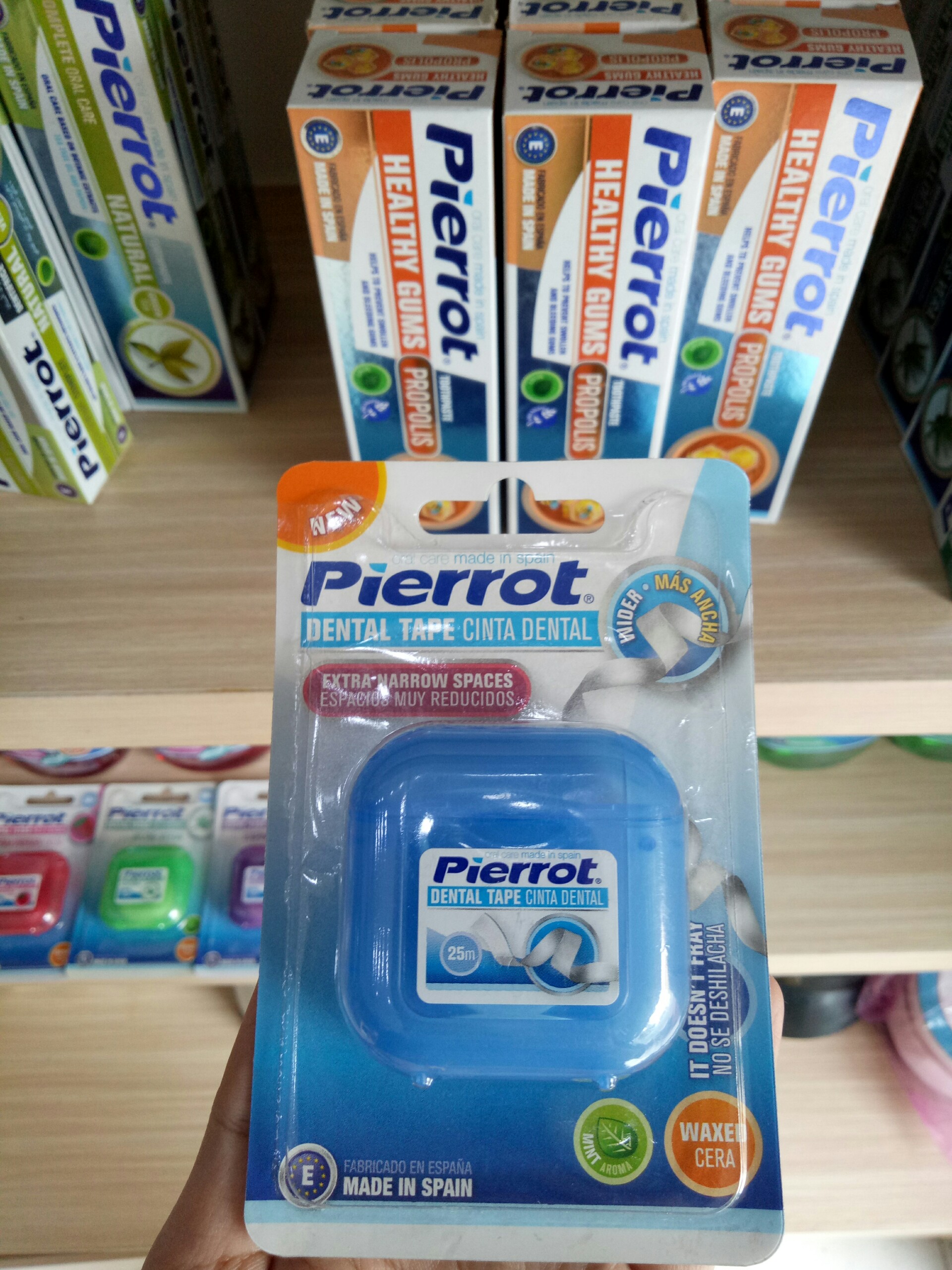 Chỉ nha khoa hương Bạc hà Pierrot 50m - cho răng thưa