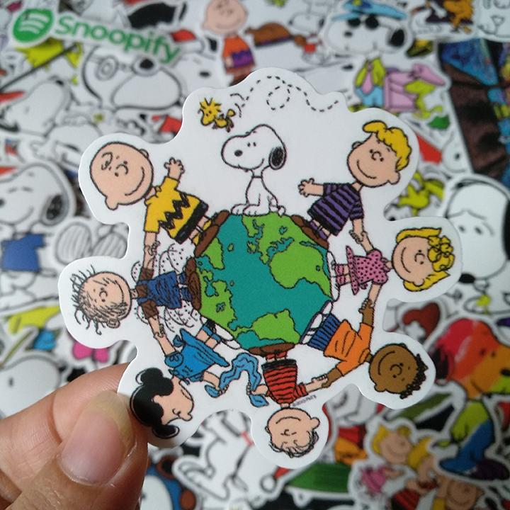 Bộ Sticker dán cao cấp chủ đề SNOOPY - Dùng dán Xe, dán mũ bảo hiểm, dán Laptop