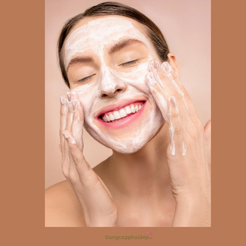 Sữa rửa mặt chuyên dụng cho da dầu Comodex Clean and Clear Cleanser - Hee's Beauty Skincare