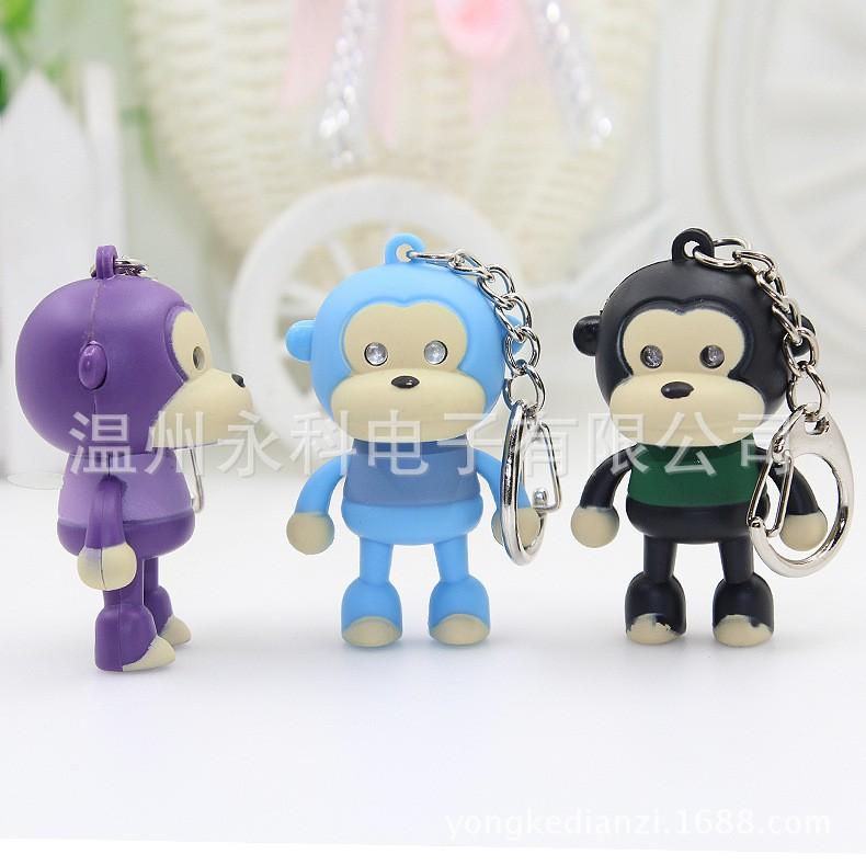 Móc khóa chú khỉ con phát sáng bằng pin mã WQY20 E4289