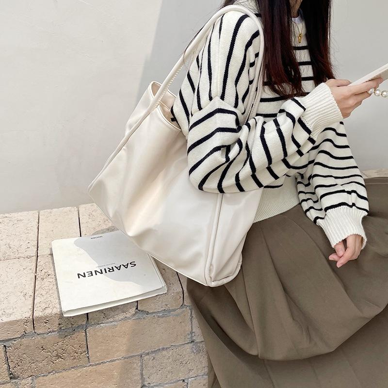 Túi Tote Nữ Kẹp Nách Kích Thước Lớn 37x30x10.5 cm Đựng Vừa Mọi Laptop Cỡ Lớn Da Mềm Phong Cách Hàn Quốc Jess85