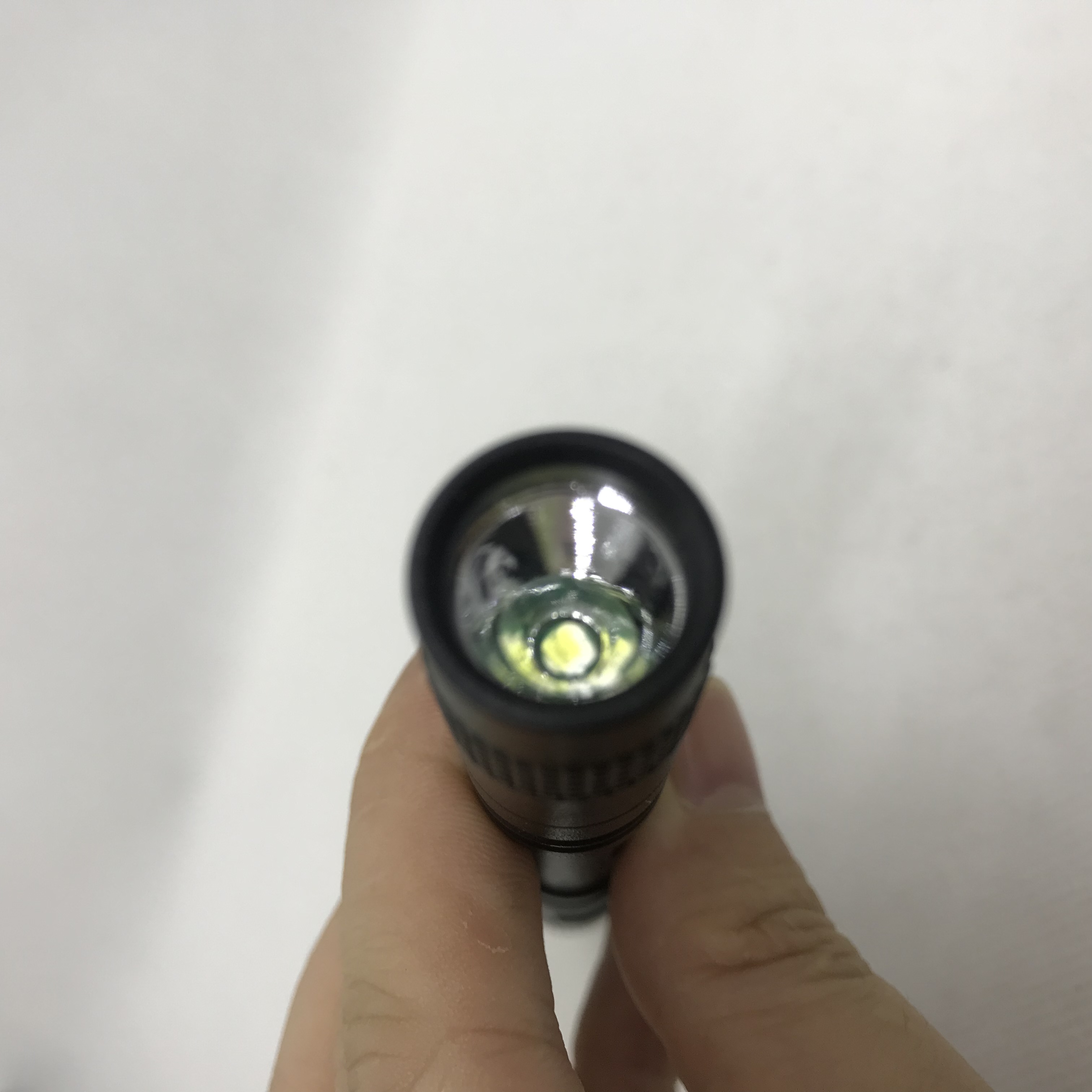Đèn Pin LED 2 Pin Nhí (AAA) Siêu Sáng, Nhỏ Gọn Như Cây Bút, Tặng Kèm Pin