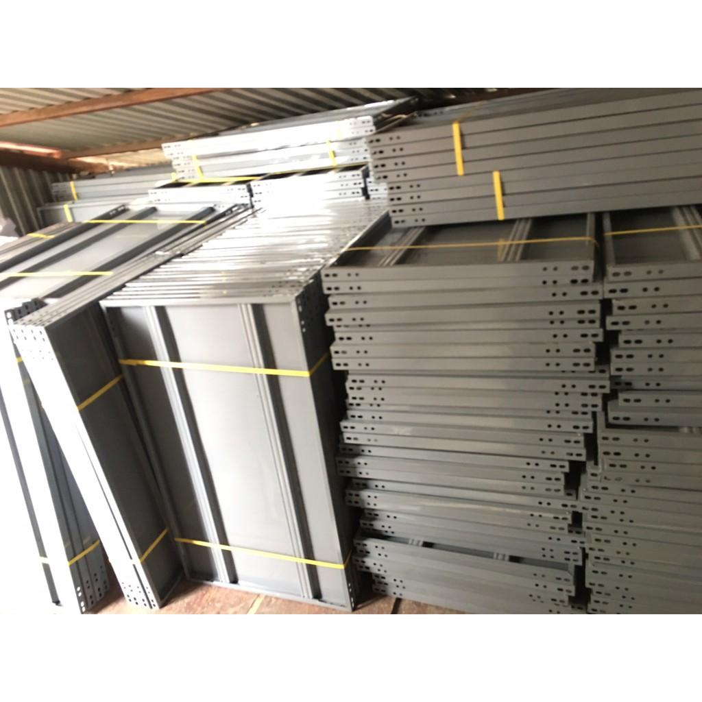 Sàn sắt dài 80cm , rộng 30cm dùng để lắp kệ đựng đồ đa năng