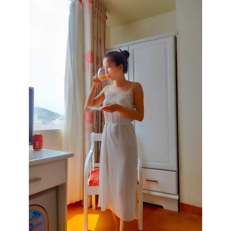 Váy ngủ lụa dáng dài cao cấp phối ren xẻ tà 2 bên