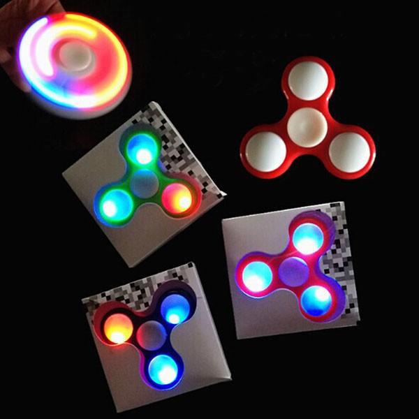 Con quay FIDGET SPINNER nhiều màu