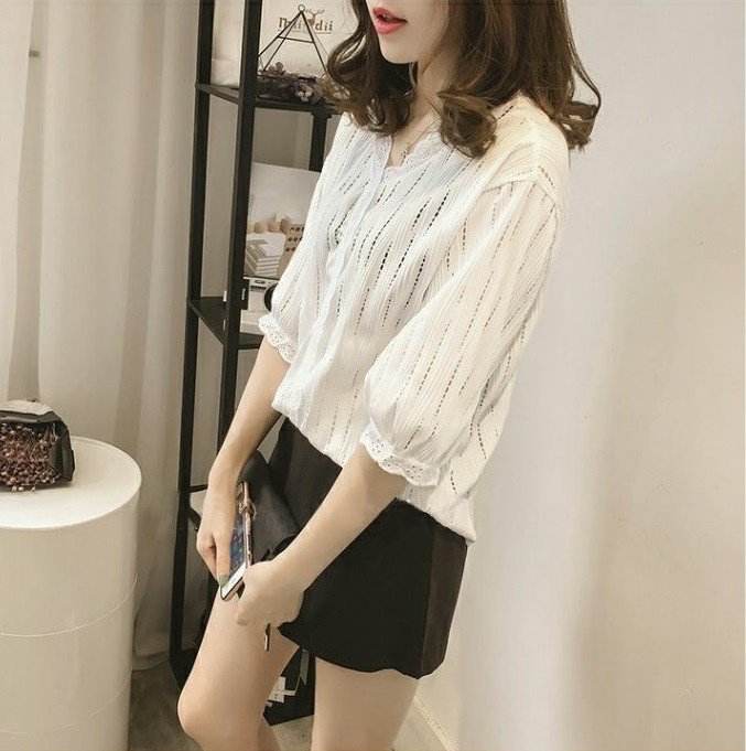 Áo sơ mi nữ cổ V tay lửng phối ren, chất liệu mềm mịn mặc hè Haint Boutique Sm185