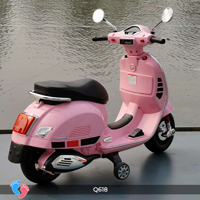 Xe máy điện Vespa cho bé BABY PLAZA Q618