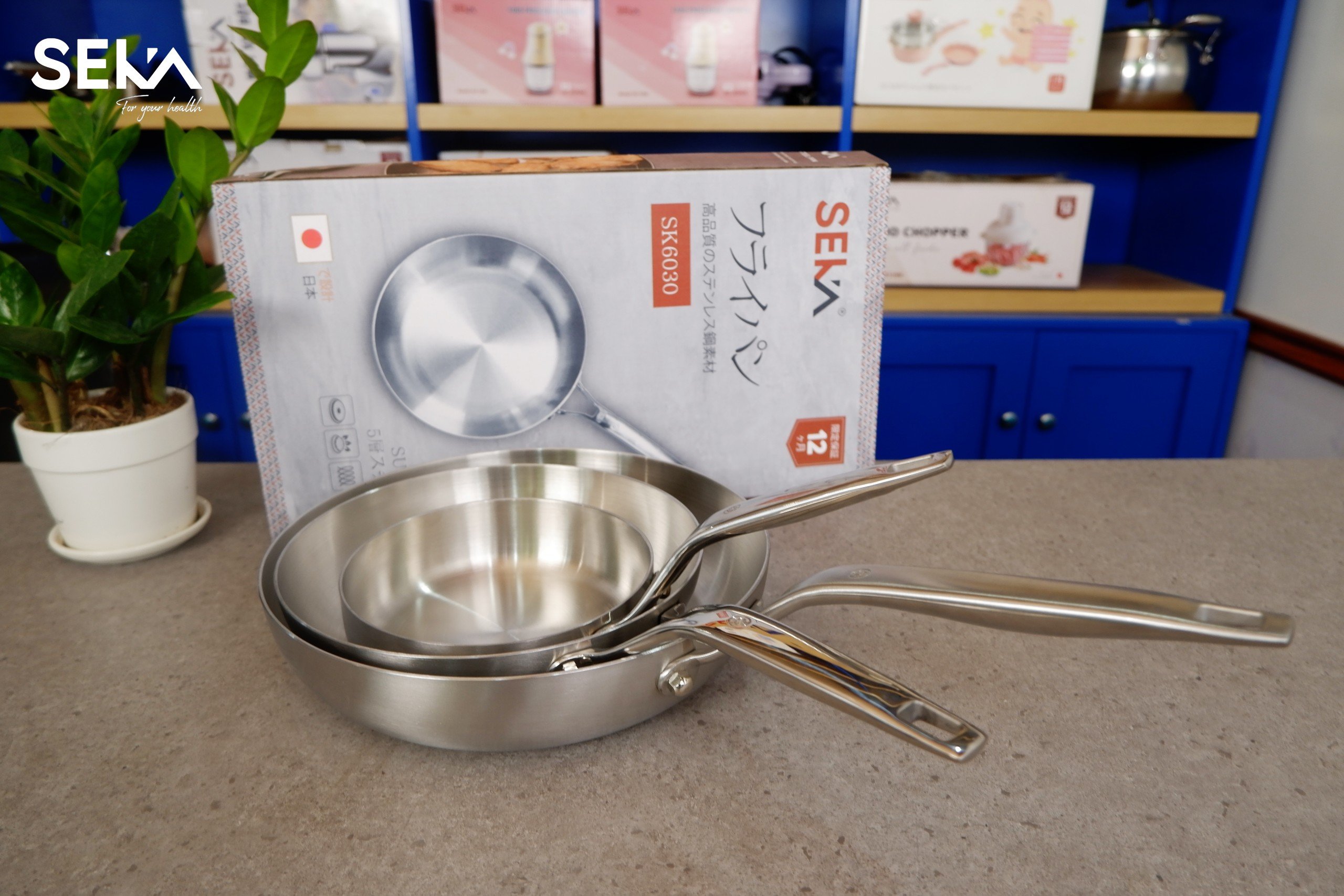 Chảo inox Nguyên khối nông lòng SEKA size 22 và 26 sử dụng cho mọi loại bếp