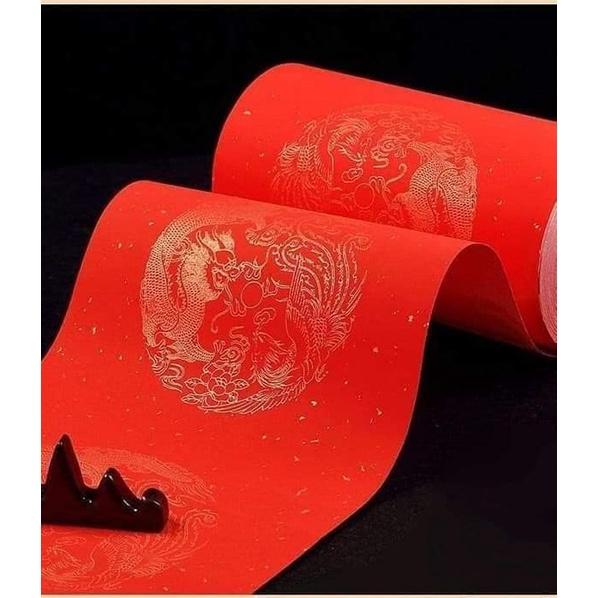 CUỘN GIẤY XUYẾN CHỈ ĐỎ IN HÌNH LONG PHỤNG VIẾT THƯ PHÁP CÂU ĐỐI