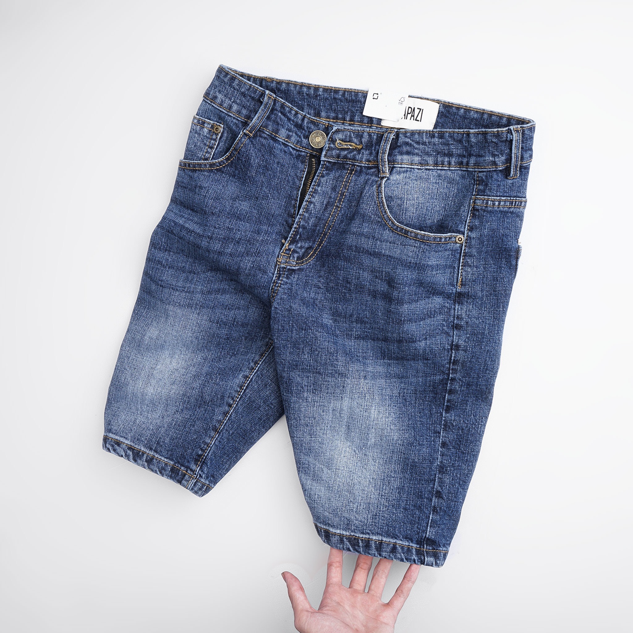 NEW IN | QUẦN JEAN NAM SHORT XANH ĐEN Cậu có đang tìm một chiếc quần tối màu? không phải đen? Giới thiệu mẫu Jean trơn x