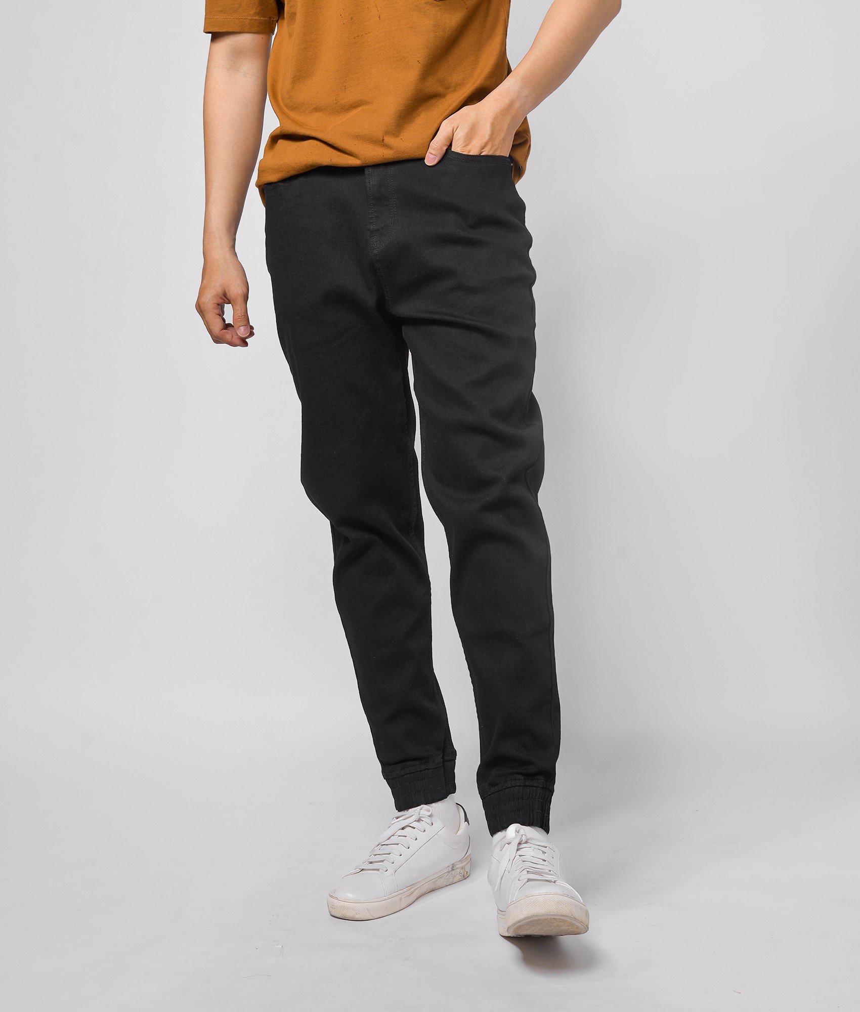 Quần jogger jeans màu đen DPA015 - Shop LASTORE