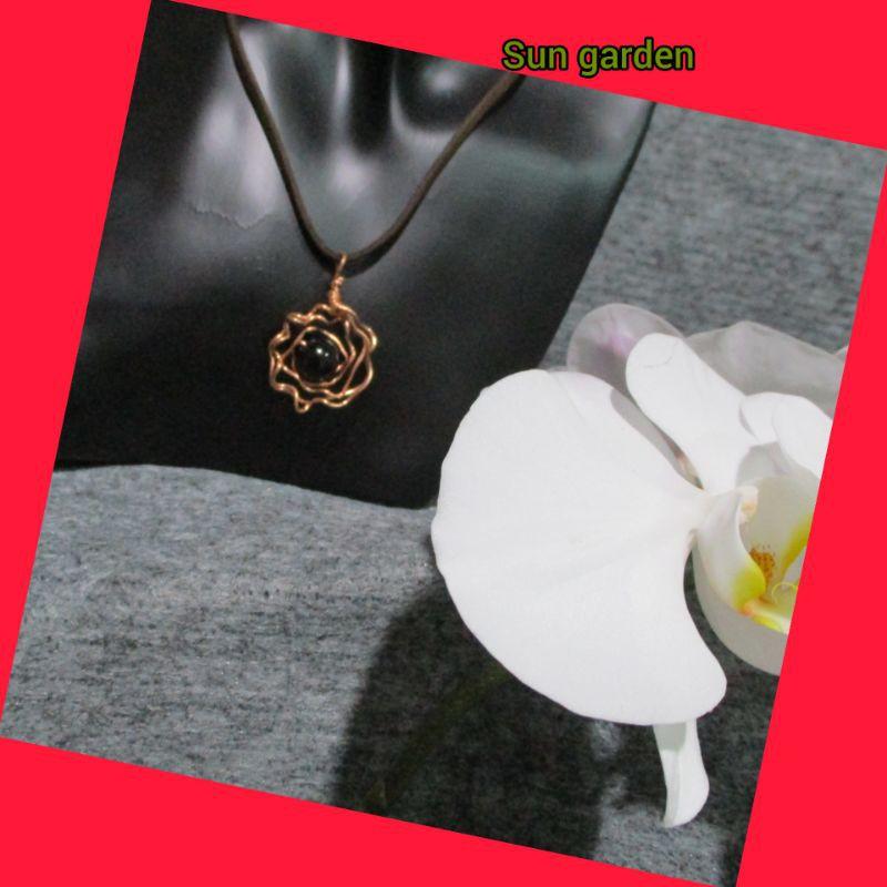 VÒNG CỔ SAN HÔ ĐEN ĐỘC ĐÁO DCĐ22