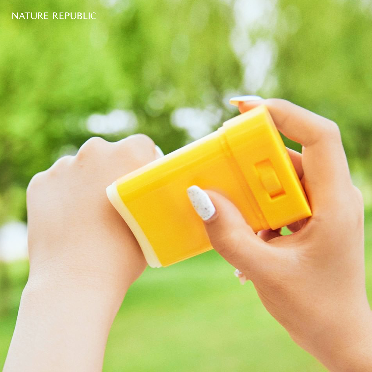 Sáp chống nắng cho mọi loại da Hàn Quốc Nature Republic California Aloe Fresh Powdery Sun Stick SPF50+PA+++