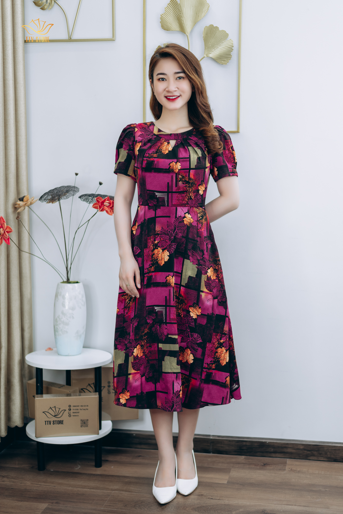 Đầm xòe thiết kế trung niên cao cấp sang trọng Cổ tròn khoét V tay ngắn màu TÍm họa tiết TTV STORE TTV1284