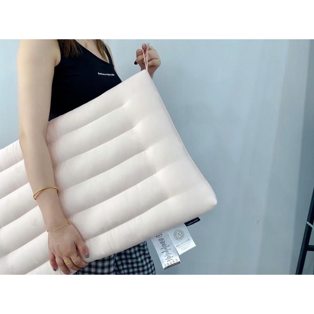Gối lụa tim cao cấp