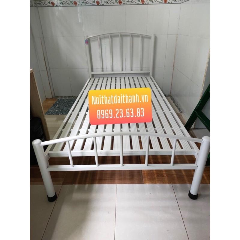 Giường sắt mỹ nghệ 1mx2m Đại Thành