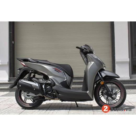 tem chữ 300i Biểu tượng 300i SH 300i chính hiệu honda giá 1 bên