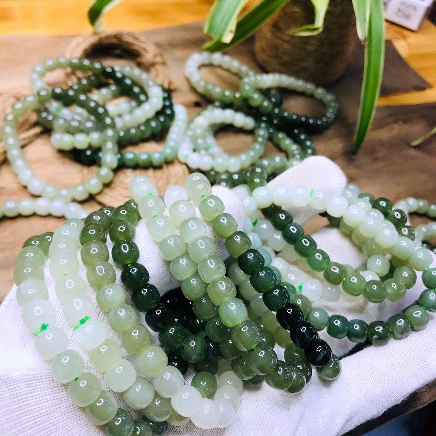 Vòng tay Ngọc hòa điền bánh xe