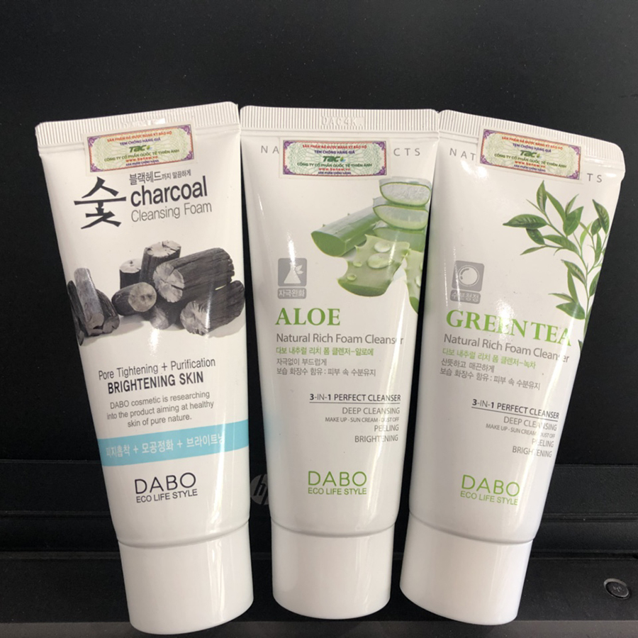 Sữa rửa mặt lô hội dưỡng ẩm Dabo 3 in 1 Hàn Quốc 60ml