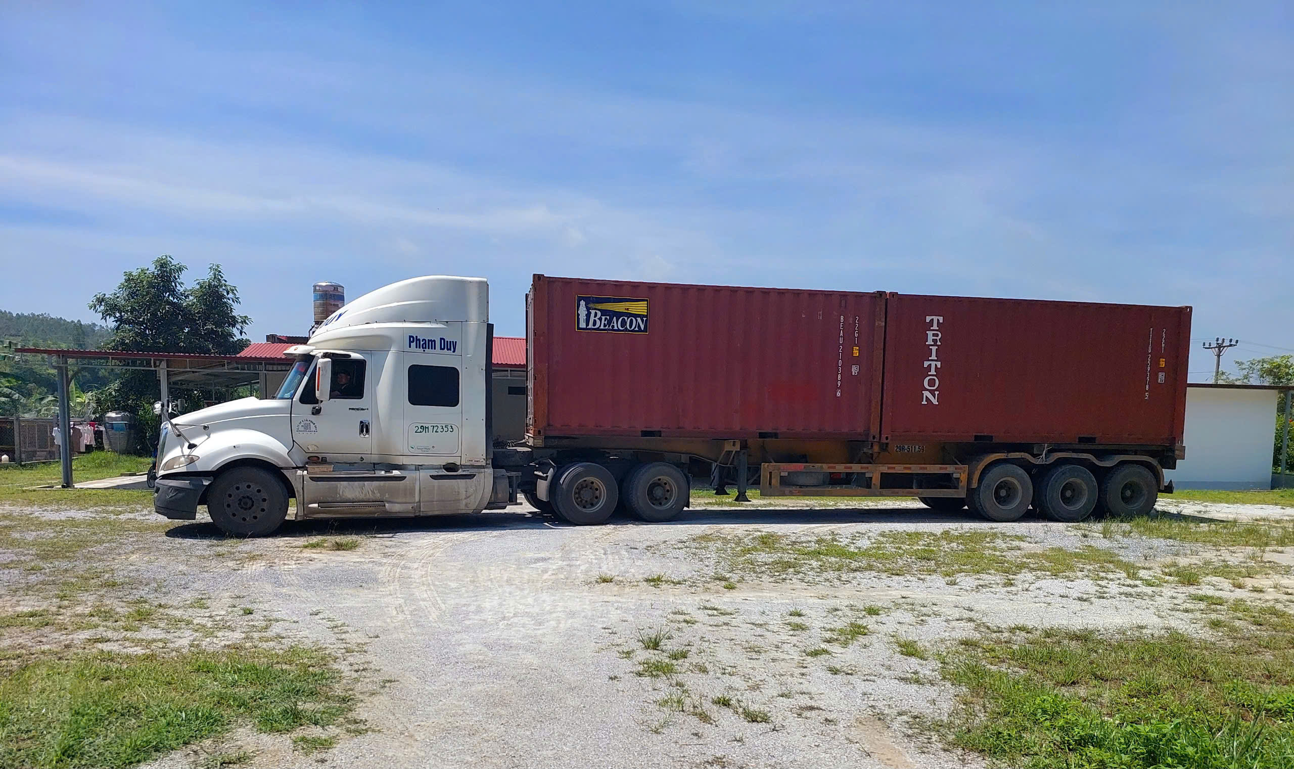 Bạt phủ ô tô chất liệu vải không dệt 3 lớp cao cấp thương hiệu MACSIM cho xe ô tô Kia Rio- màu ghi