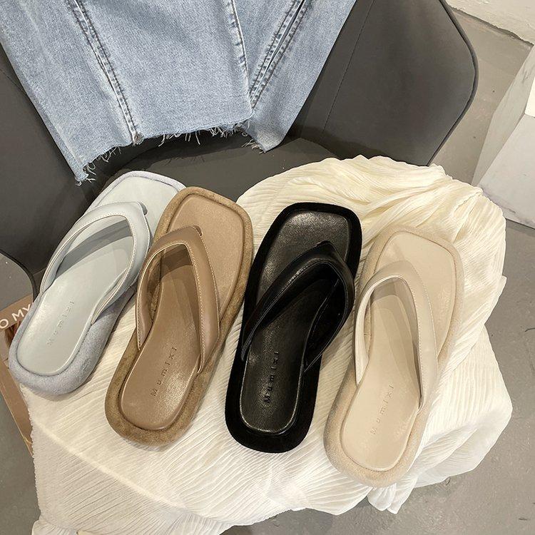 Ulzzang Middle Heel Comfortable Clip Flat Slipper Sandals