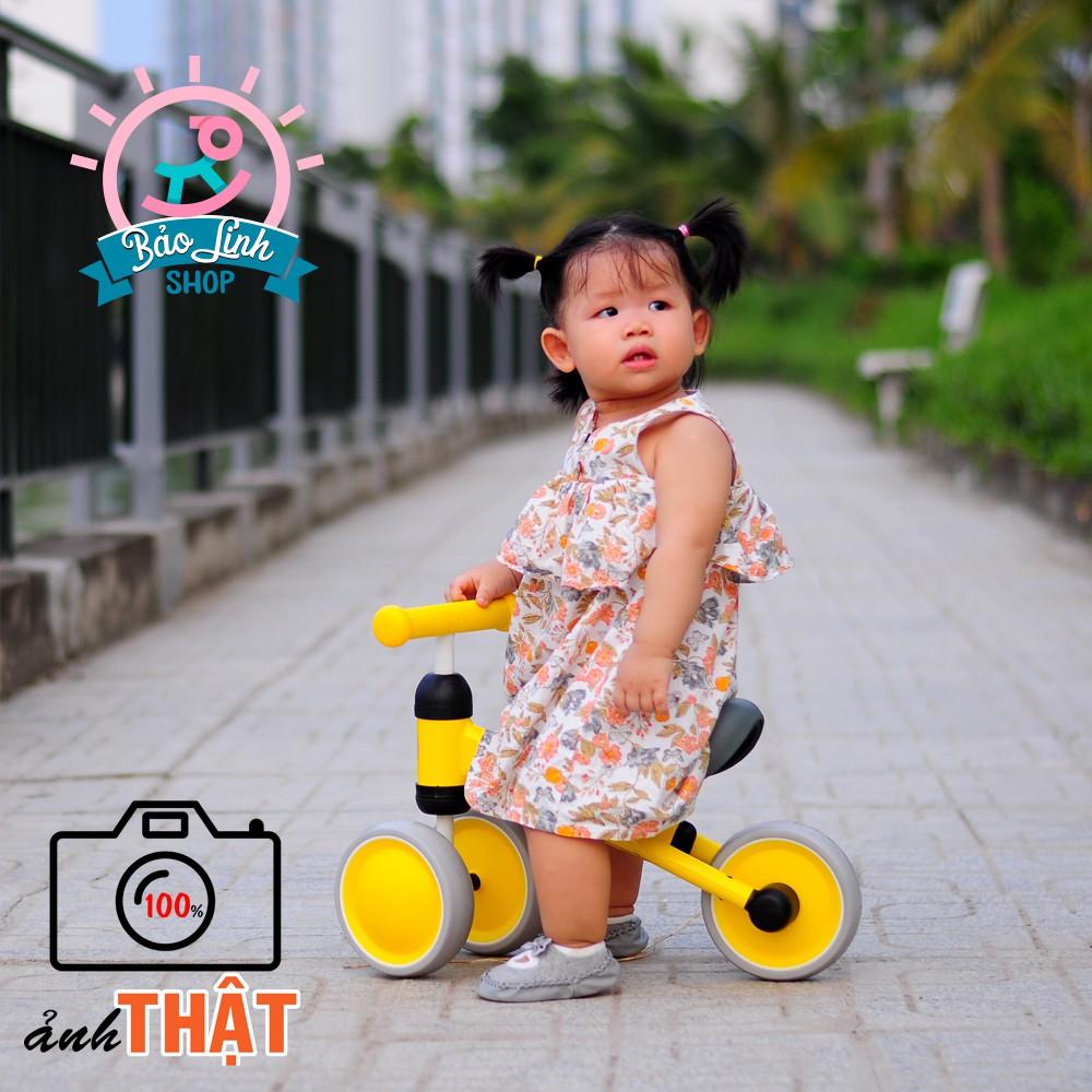 Xe thăng bằng chòi chân 3 bánh Saro CHÍNH HÃNG cho bé 9-18 tháng