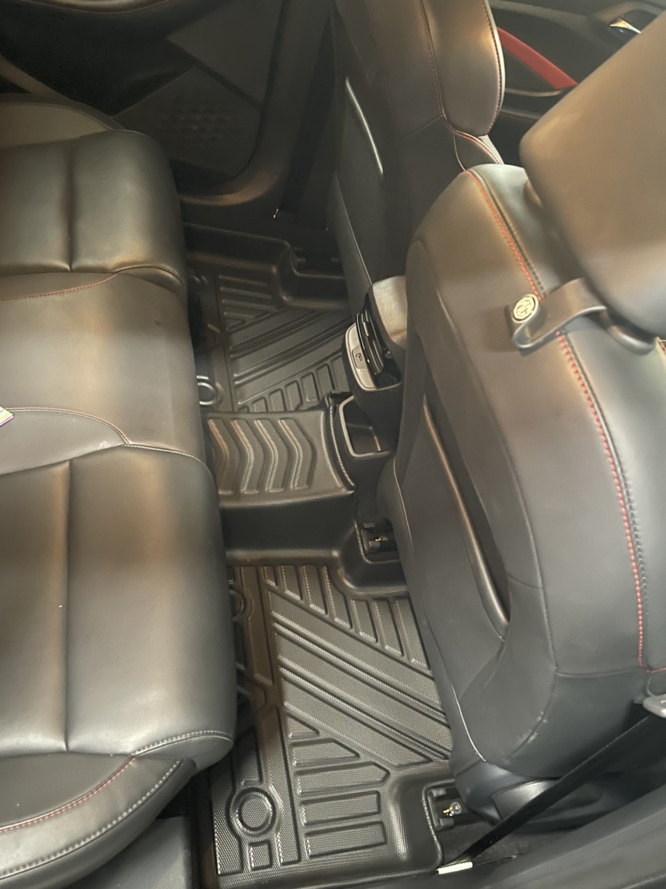 Thảm lót sàn ô tô 2 lớp cao cấp dành cho xe MG5 2021-2024 nhãn hiệu Macsim chất liệu TPV